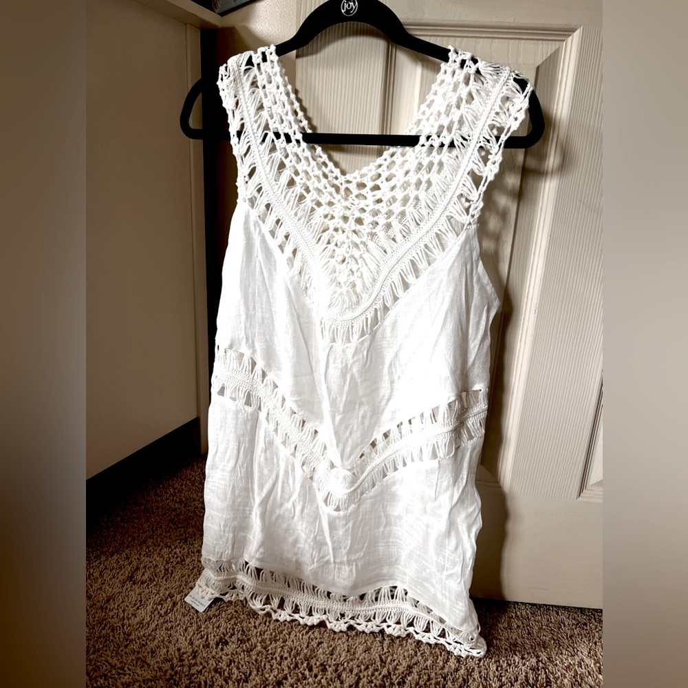 NWT CUPSHE Beach Cover-up.
